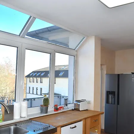 Lägenhet City-dach-apartment Mit Loggia - Balkon - Kamin