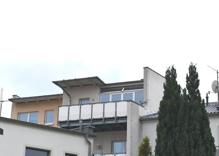 City-dach-apartment Mit Loggia - Balkon - Kamin